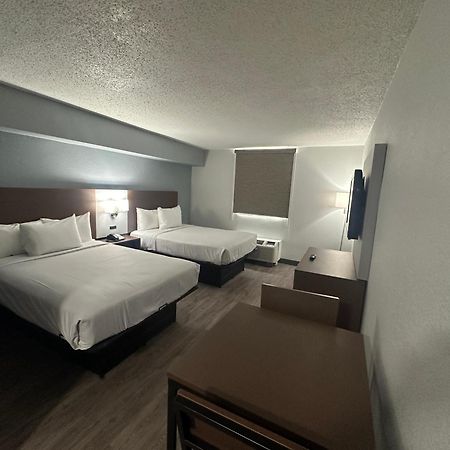 Suburban Studios Chester I-95 Екстер'єр фото