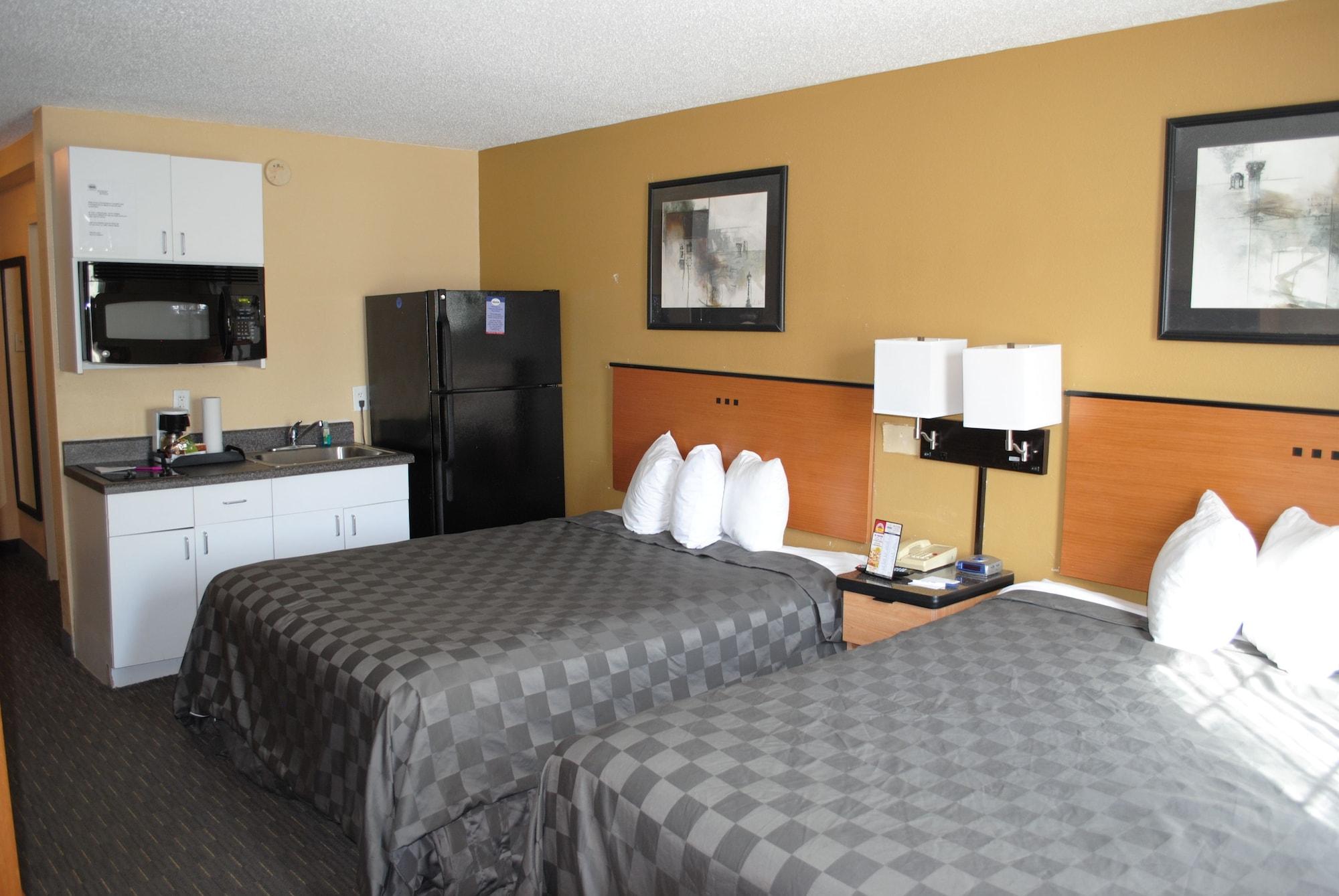 Suburban Studios Chester I-95 Екстер'єр фото